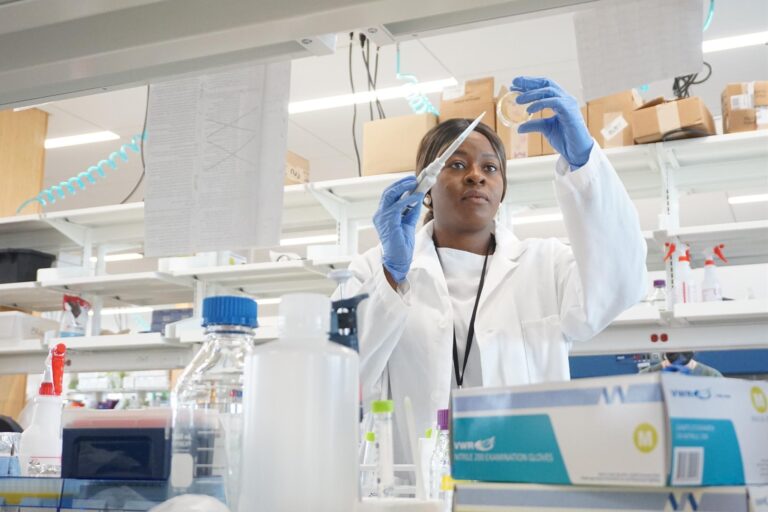 Sierra Leonean Woman Becomes First Deaf, Black Woman in U.S. to be Awarded Doctorate in STEM